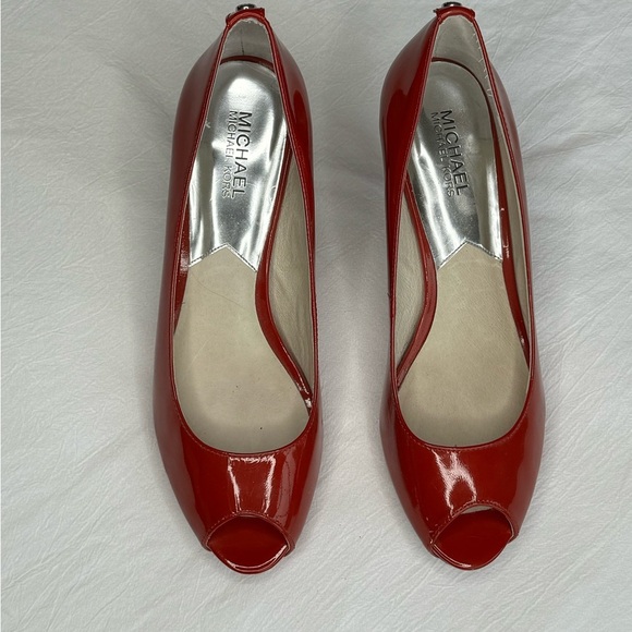 Michael Kors Red Patent Heels Hamilton Open Toe Platform Pumps Size 8M SEXY - Picture 12 of 13